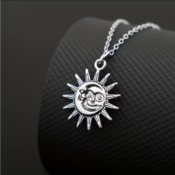 NWOT - Unisex Classical Creative Bohemian Sun & Moon Necklace Pendant (Silver) - Picture 5 of 8